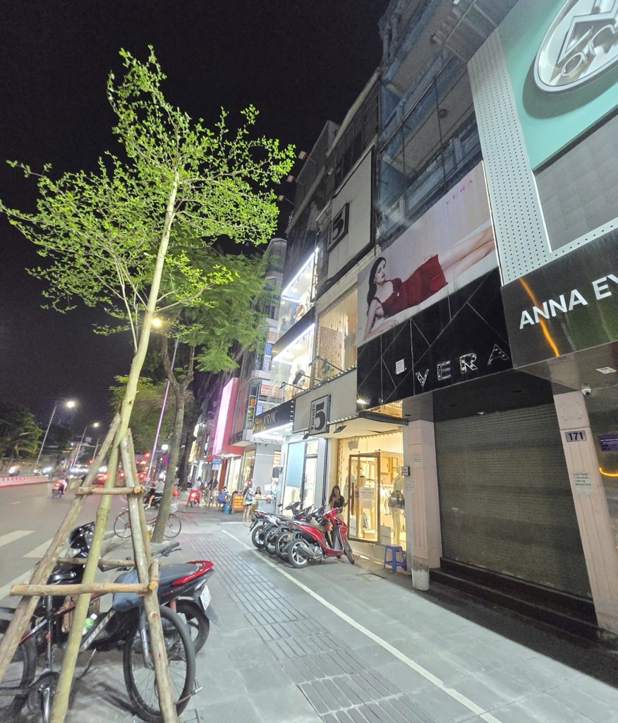 Bán nhà Chùa Bộc - diện tích 42m2 5 tầng - MẶT PHỐ SIÊU VIP - giá 42 tỷ