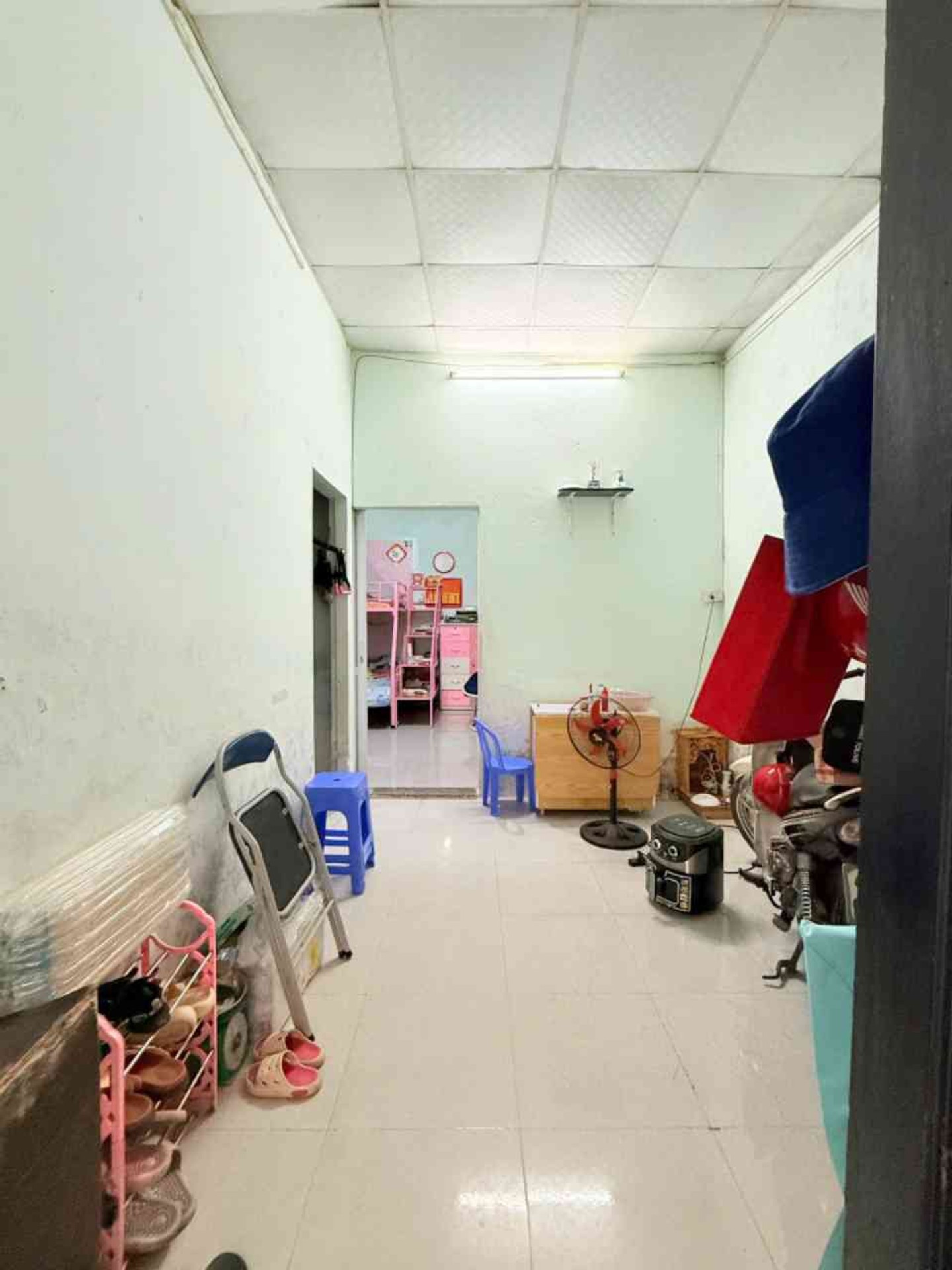 Bán nhà Hoàng Mai - diện tích 40m2 1 tầng - Ô TÔ 30M - giá 10,2 tỷ