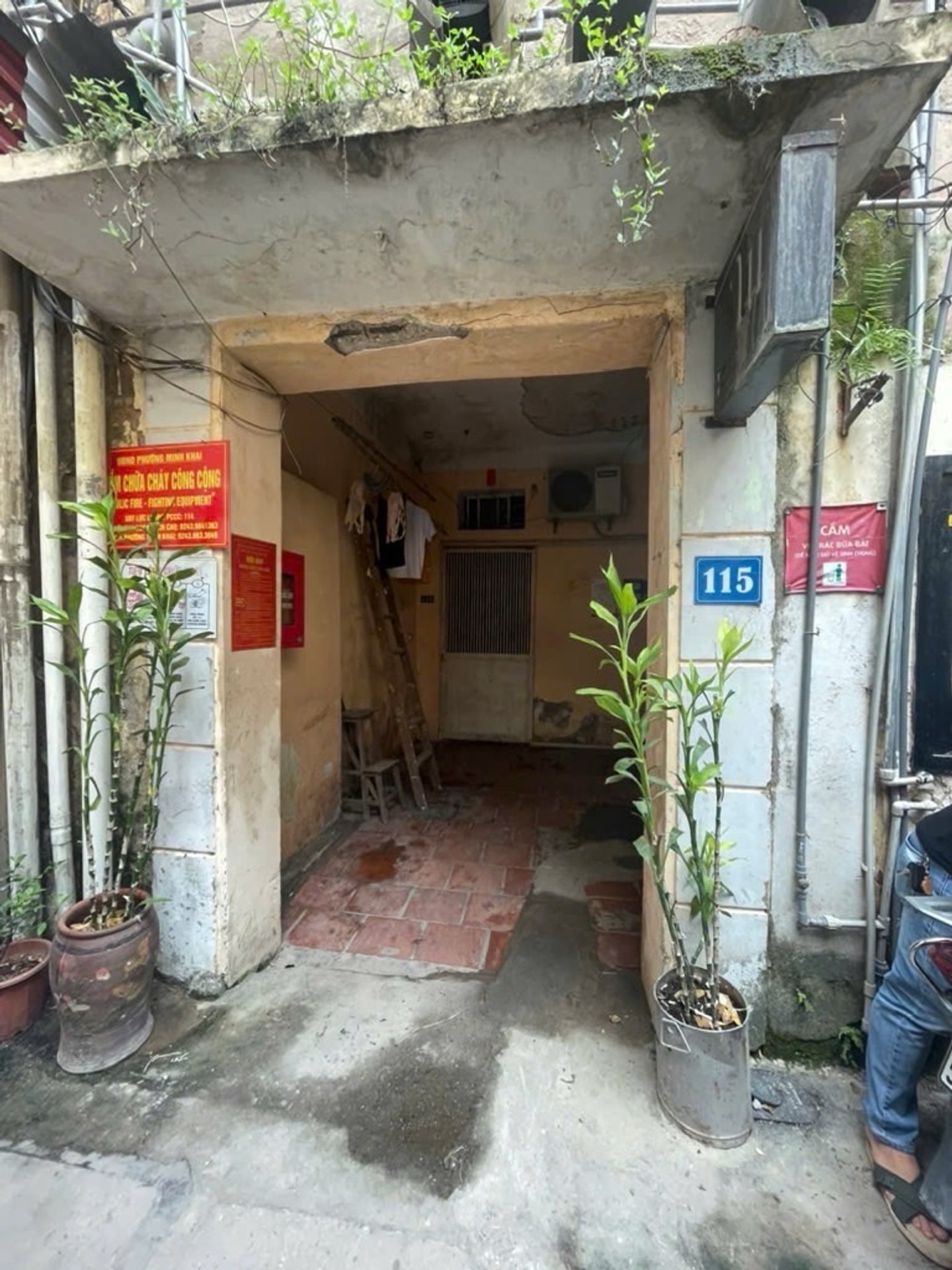 Bán nhà Minh Khai - diện tích 55m2 3 tầng - Cực kỳ hiếm 3 bước ra mặt phố - giá 2,8 tỷ