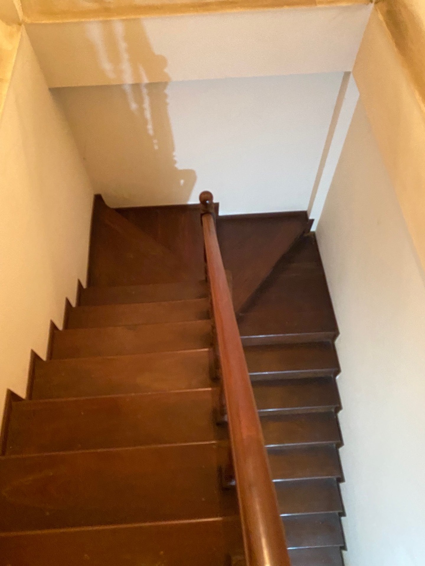 Bán nhà Pháo Đài Láng - diện tích 44m2 5 tầng - Ngõ ô tô kinh doanh - giá 12,9 tỷ