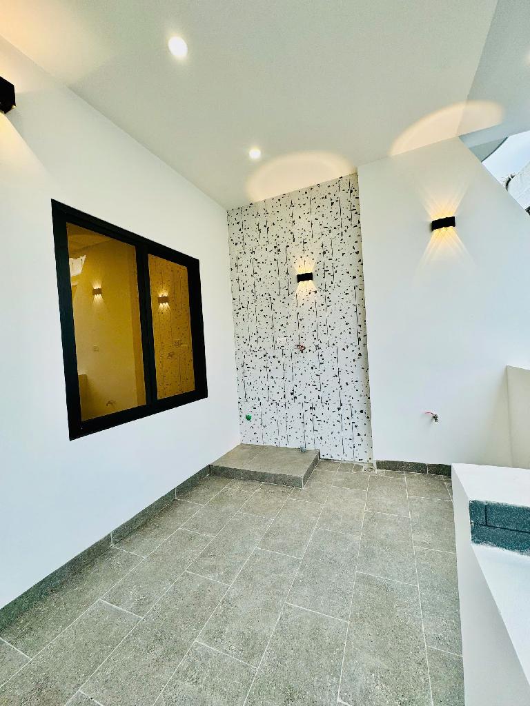 Bán nhà Đông Các - diện tích 60m2 5 tầng - Nhà mặt phố kinh doanh sầm uất - giá 32,8 tỷ