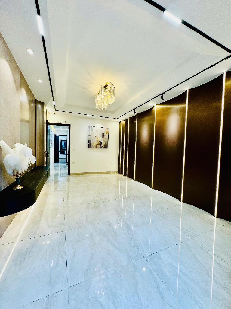 Bán nhà Đông Các - diện tích 60m2 5 tầng - Nhà mặt phố kinh doanh sầm uất - giá 32,8 tỷ