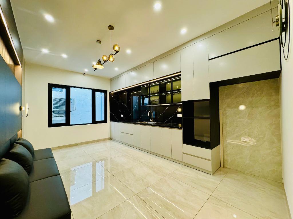 Bán nhà Đông Các - diện tích 60m2 5 tầng - Nhà mặt phố kinh doanh sầm uất - giá 32,8 tỷ