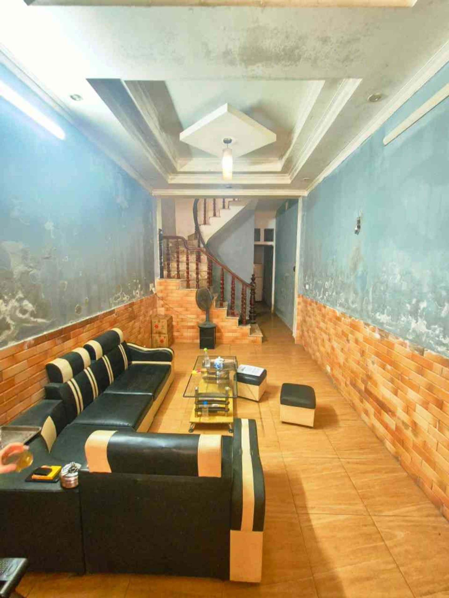 Bán nhà Trịnh Đình Cửu - diện tích 50m2 3 tầng - Ngõ thông kinh doanh - giá 12,9 tỷ