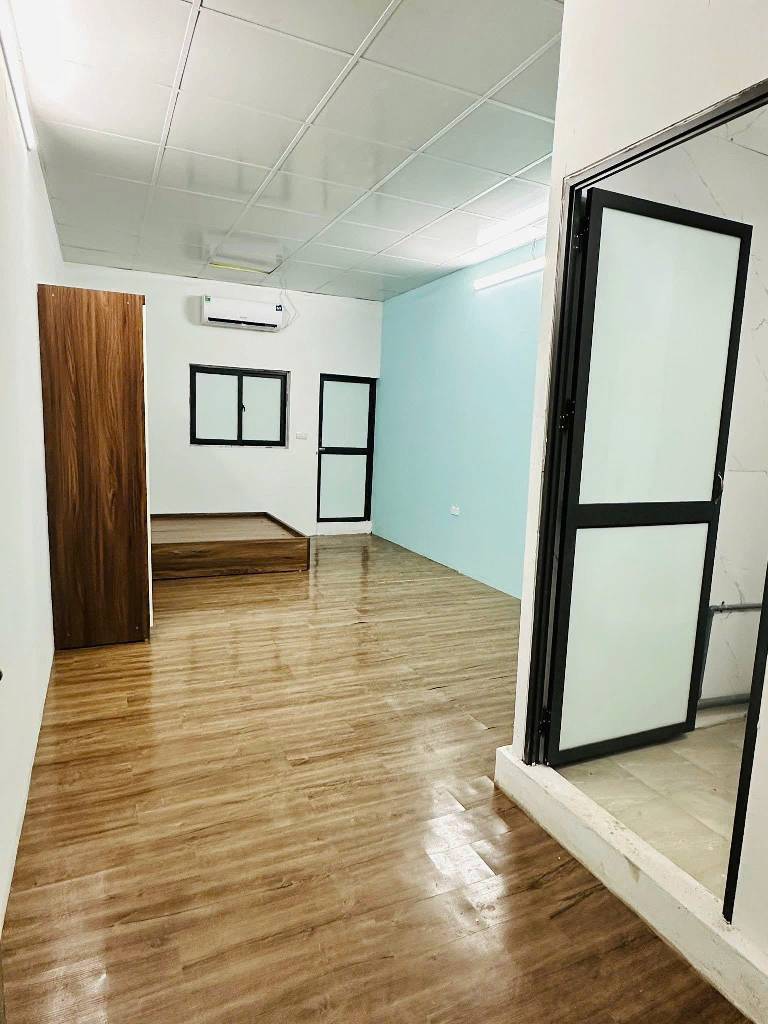 Bán nhà Định Công Thượng - diện tích 71m2 5 tầng - Ô tô tránh - giá 16,9 tỷ
