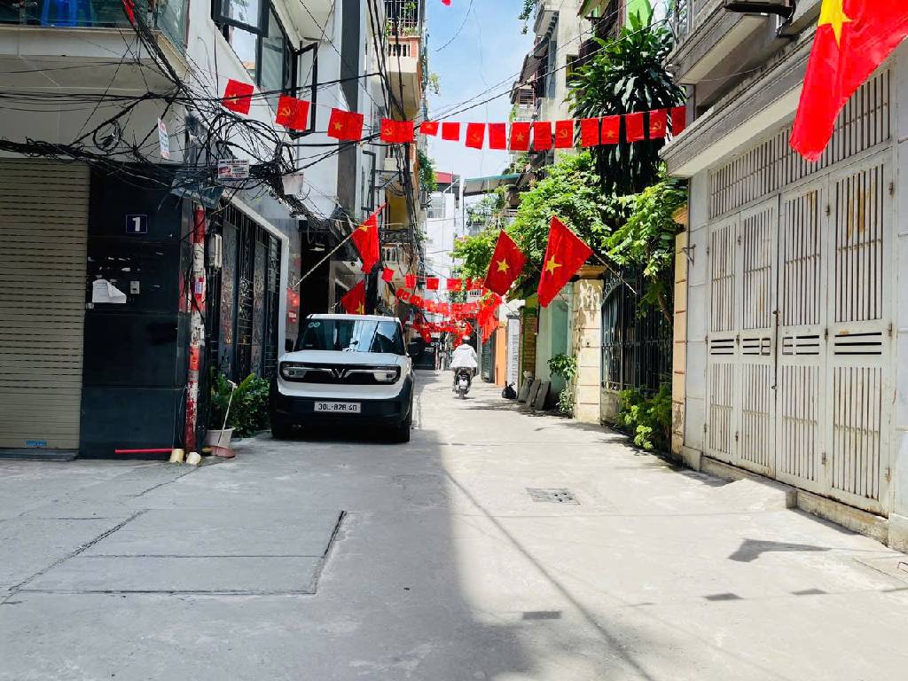 Bán nhà Định Công Thượng - diện tích 71m2 5 tầng - Ô tô tránh - giá 16,9 tỷ