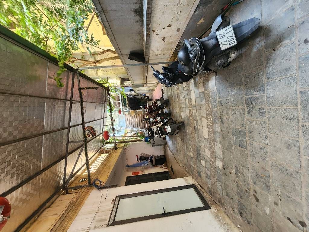 Bán nhà Tứ Liên - diện tích 272m2 4 tầng - Mặt ngõ ô tô - giá 75 tỷ