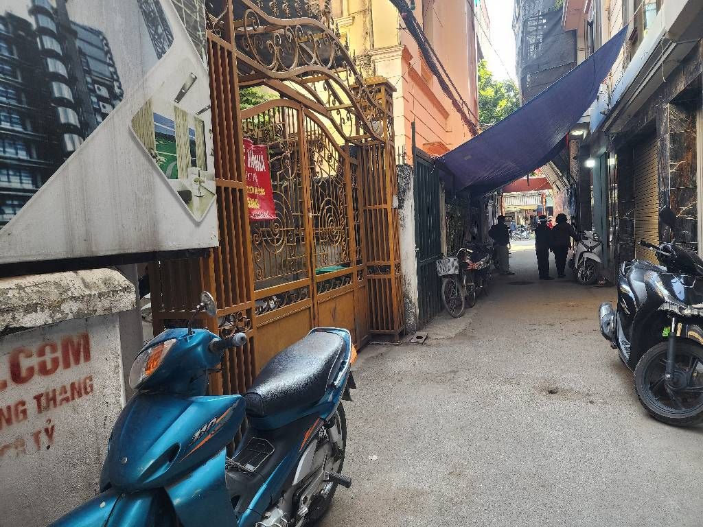 Bán nhà Tứ Liên - diện tích 272m2 4 tầng - Mặt ngõ ô tô - giá 75 tỷ