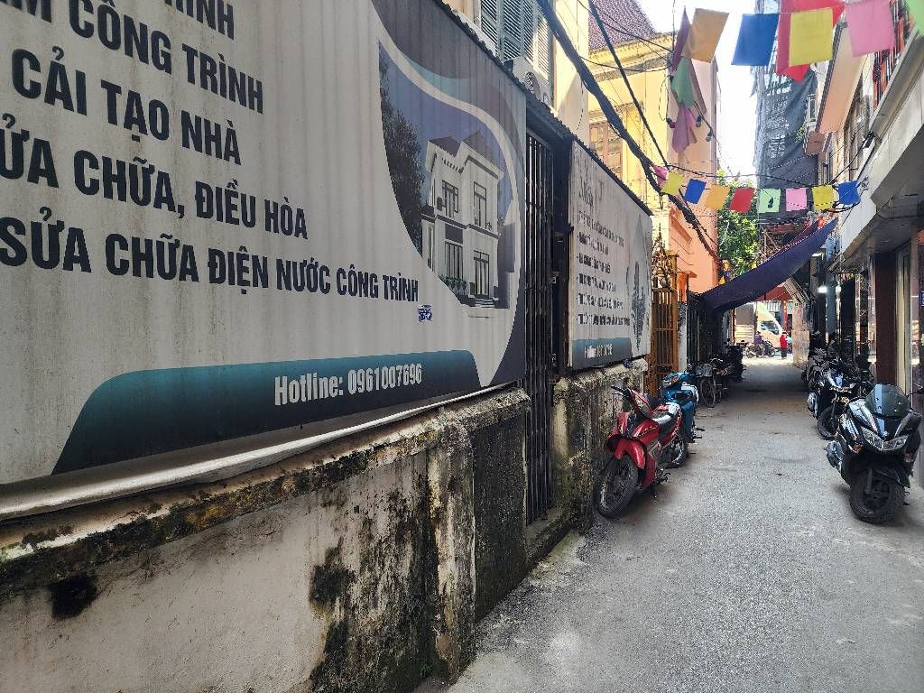 Bán nhà Tứ Liên - diện tích 272m2 4 tầng - Mặt ngõ ô tô - giá 75 tỷ