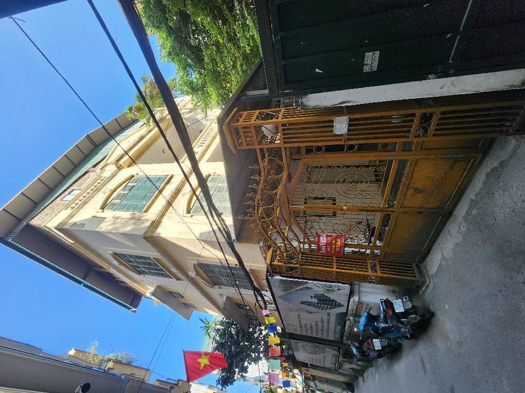 Bán nhà Tứ Liên - diện tích 272m2 4 tầng - Mặt ngõ ô tô - giá 75 tỷ