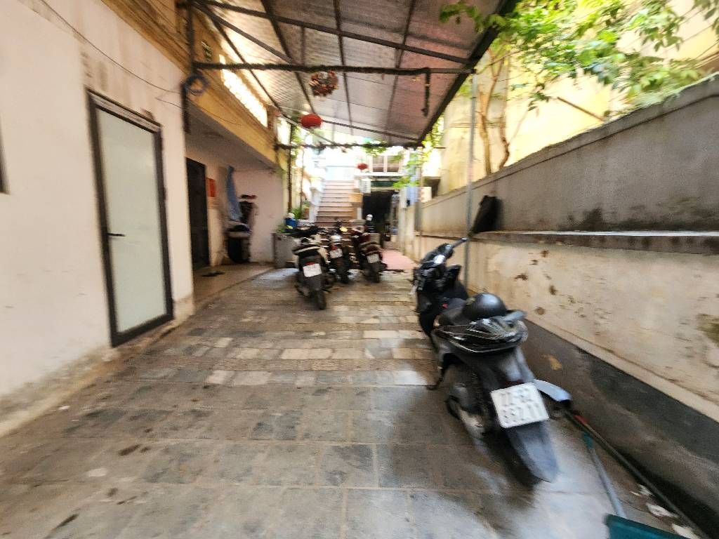 Bán nhà Tứ Liên - diện tích 272m2 4 tầng - Mặt ngõ ô tô - giá 75 tỷ