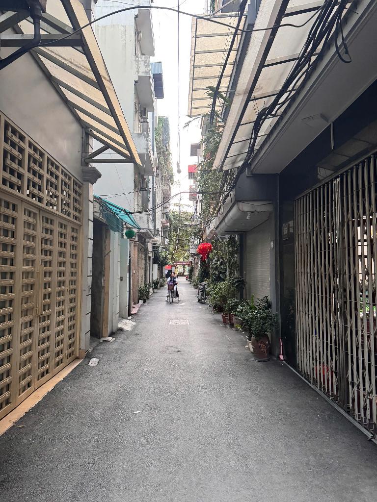 Bán nhà Nguyễn Văn Trỗi - diện tích 74.2m2 4 tầng - Ô TÔ - NGÕ THÔNG - giá 20,7 tỷ