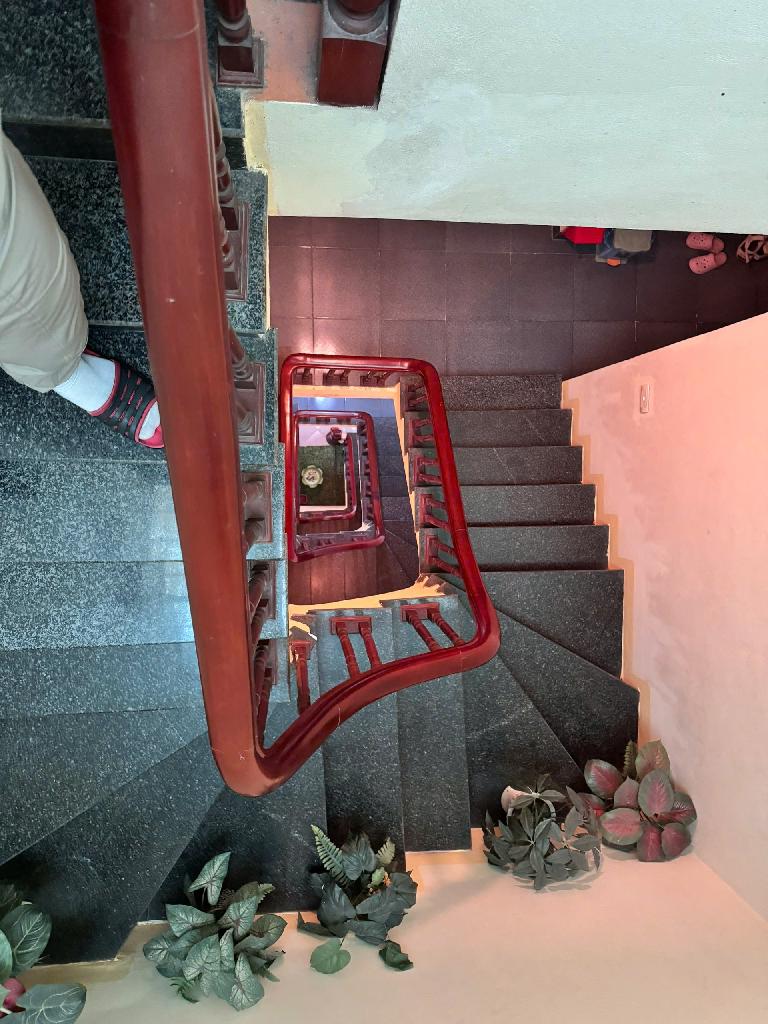 Bán nhà Nguyễn Văn Trỗi - diện tích 74.2m2 4 tầng - Ô TÔ - NGÕ THÔNG - giá 20,7 tỷ