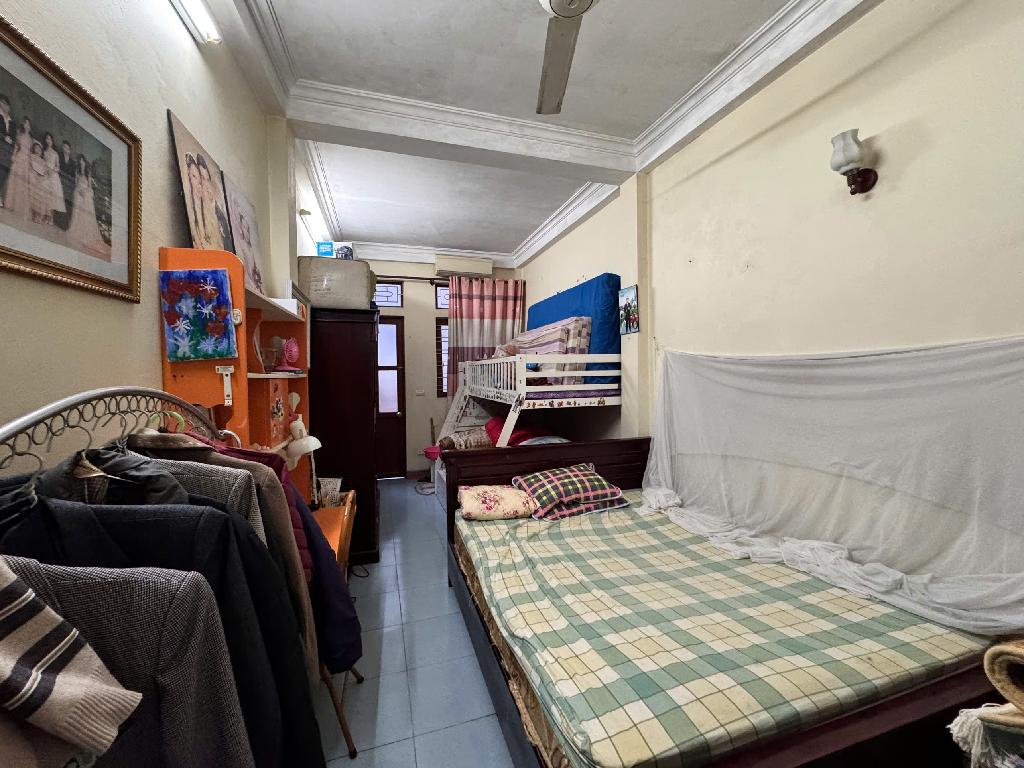 Bán nhà Nguyễn Văn Trỗi - diện tích 74.2m2 4 tầng - Ô TÔ - NGÕ THÔNG - giá 20,7 tỷ