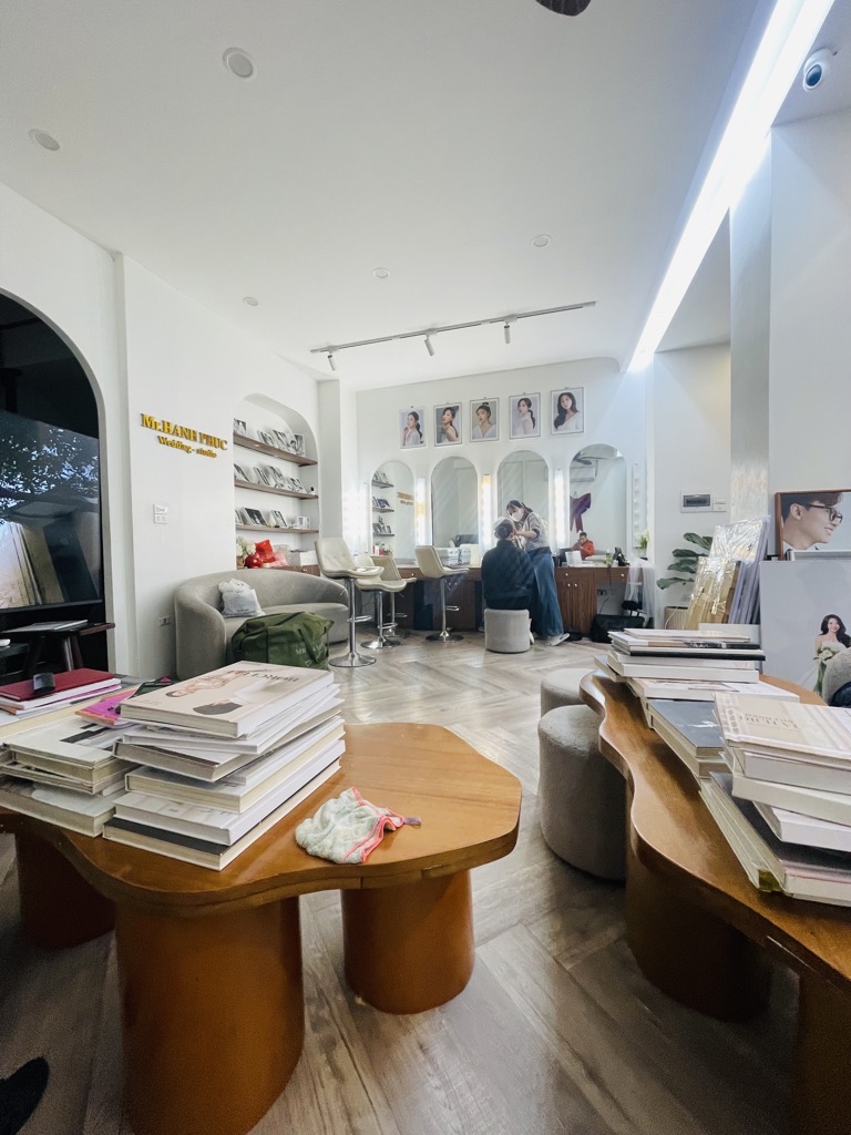 Bán nhà Đặng Tiến Đông - diện tích 58m2 7 tầng - Ô tô tránh - giá 42 tỷ