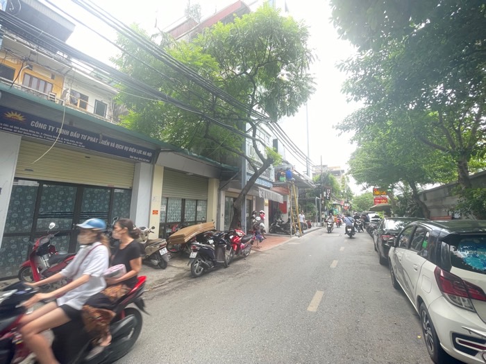 Bán nhà Hồng Hà - diện tích 222m2 3 tầng - Ô tô tránh - giá 50 tỷ