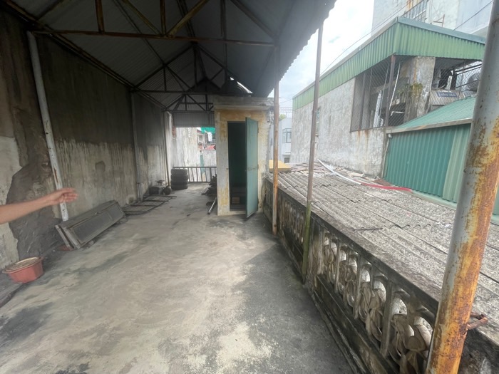 Bán nhà Hồng Hà - diện tích 222m2 3 tầng - Ô tô tránh - giá 50 tỷ