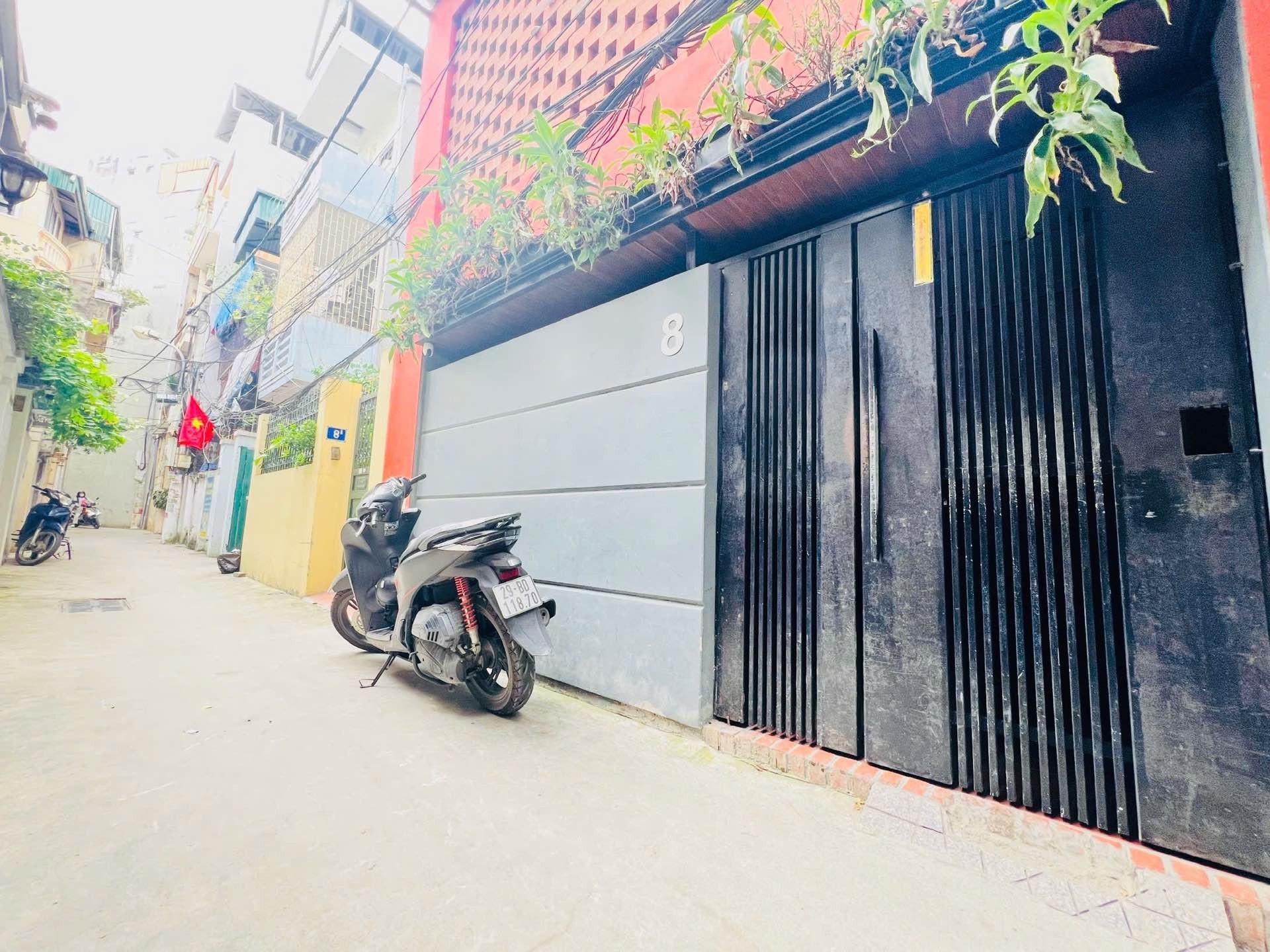 Bán nhà Giáp Bát - diện tích 101.8m2 8 tầng - Lô góc 2 mặt thoáng - giá 27,68 tỷ