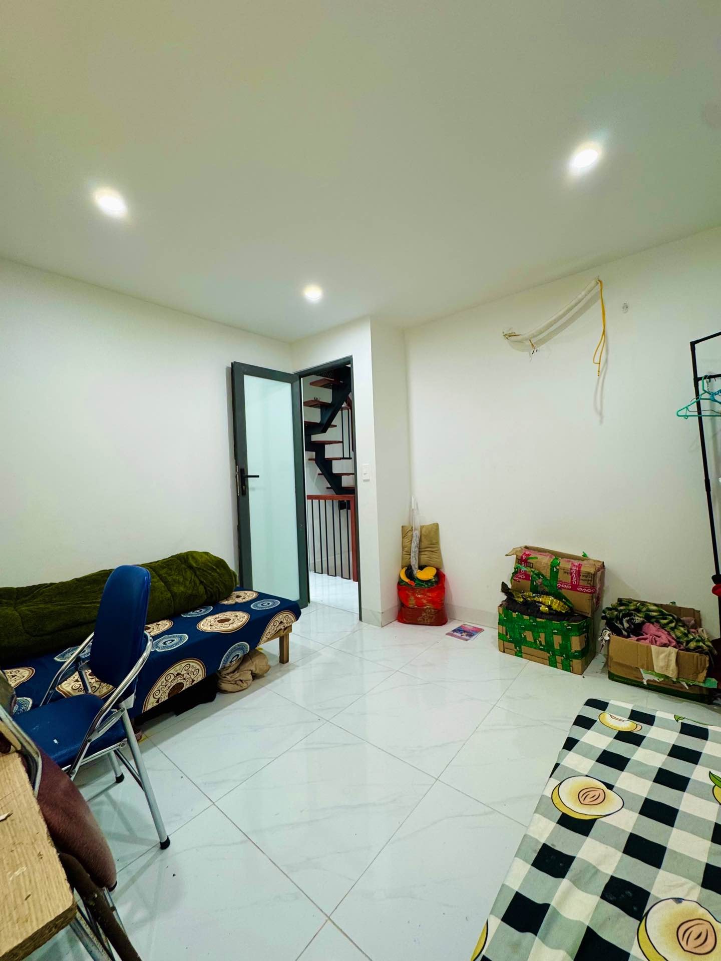 Bán nhà Vĩnh Tuy - diện tích 35m2 2 tầng - Lô góc thoáng đẹp - giá 1,8 tỷ