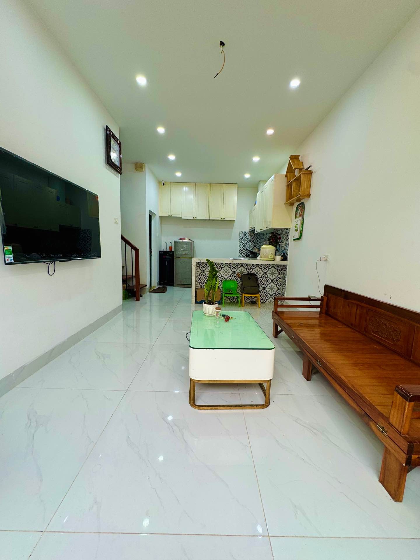 Bán nhà Vĩnh Tuy - diện tích 35m2 2 tầng - Lô góc thoáng đẹp - giá 1,8 tỷ