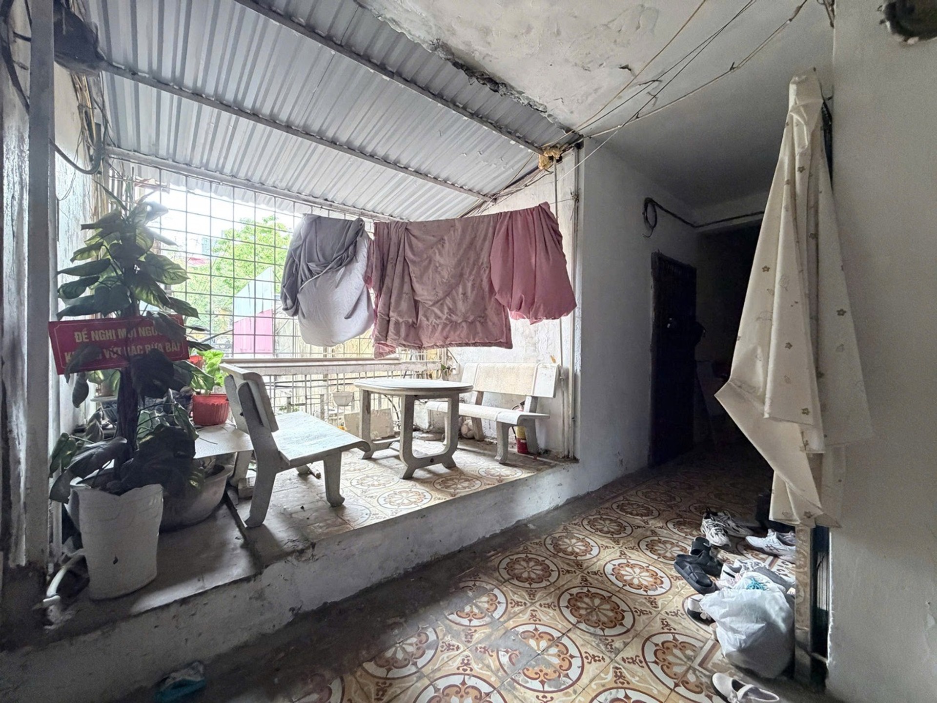 Bán nhà Nguyên Hồng - diện tích 50m2 1 tầng - Sổ đỏ chính chủ - giá 3,6 tỷ