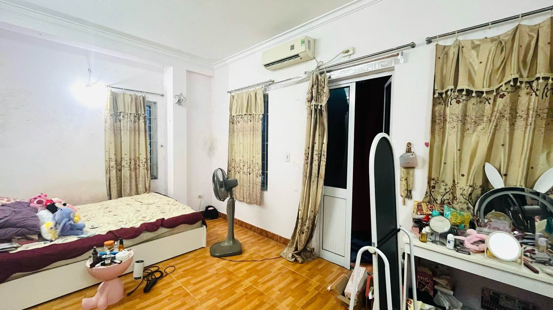 Bán nhà Đại La - diện tích 41m2 5 tầng - Gần ô tô - giá 13,5 tỷ