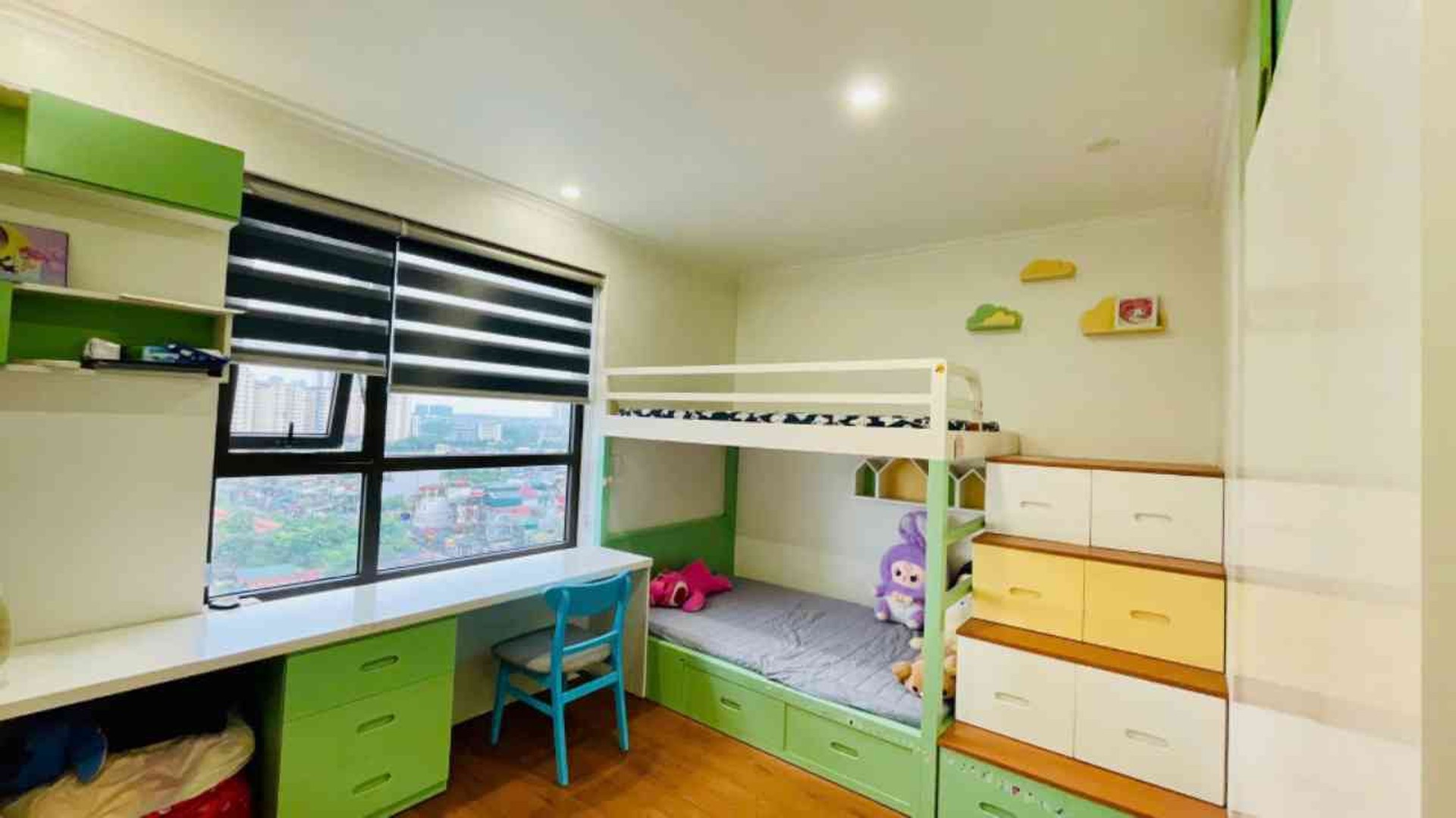 Bán nhà Lĩnh Nam - diện tích 95m2 10 tầng - Căn hộ 3 phòng ngủ đẹp - giá 8,5 tỷ