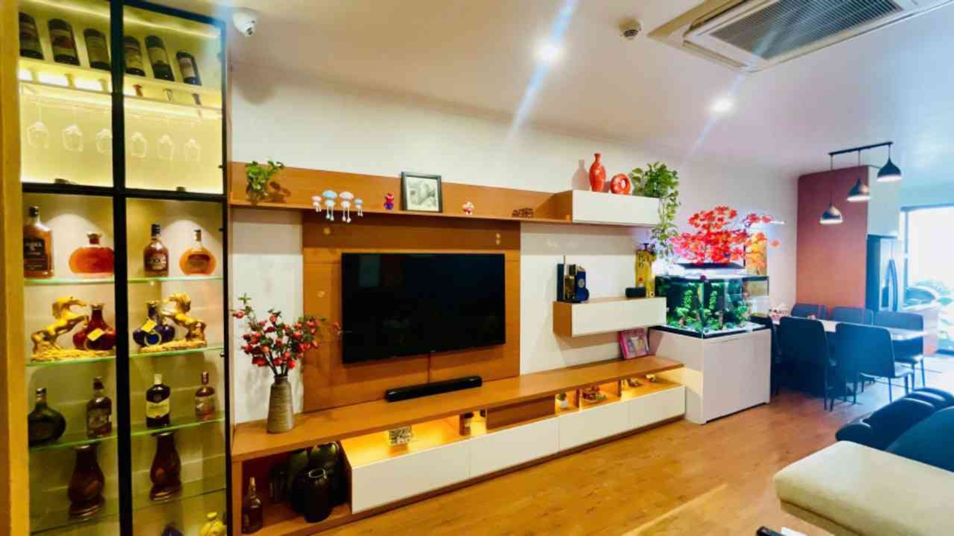 Bán nhà Lĩnh Nam - diện tích 95m2 10 tầng - Căn hộ 3 phòng ngủ đẹp - giá 8,5 tỷ