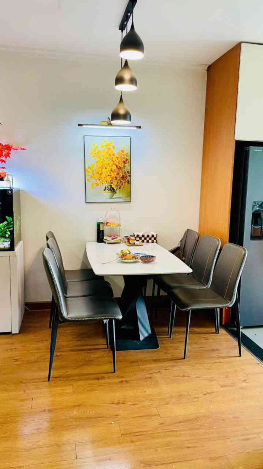 Bán nhà Lĩnh Nam - diện tích 95m2 10 tầng - Căn hộ 3 phòng ngủ đẹp - giá 8,5 tỷ