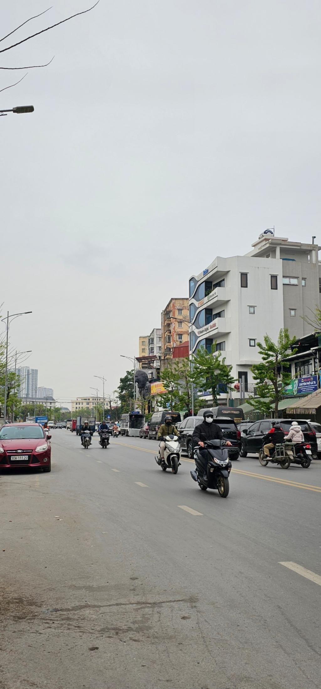 Bán nhà Hoàng Mai - diện tích 88m2 1 tầng - Ô tô đỗ trước nhà - giá 14,8 tỷ