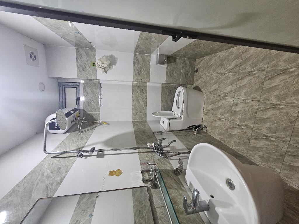 Bán nhà Trương Định - diện tích 72m2 6 tầng - Nhà đẹp, thang máy - giá 13,6 tỷ