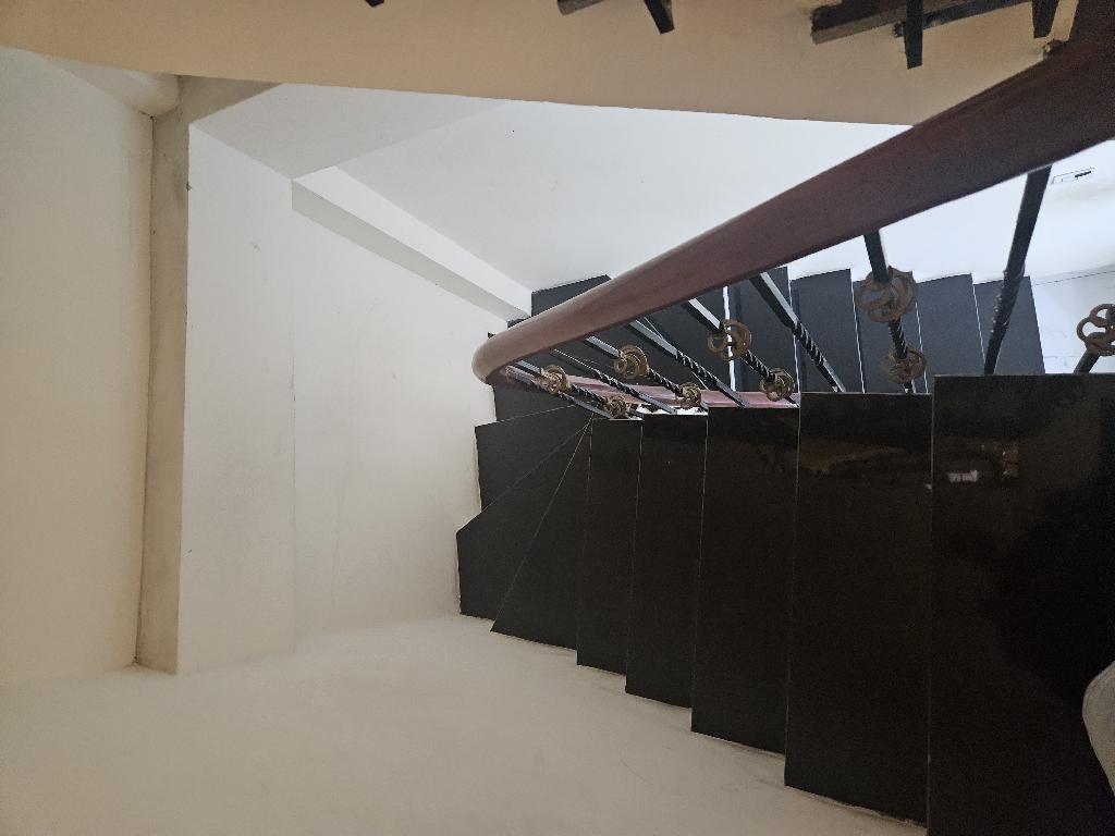 Bán nhà Trương Định - diện tích 72m2 6 tầng - Nhà đẹp, thang máy - giá 13,6 tỷ