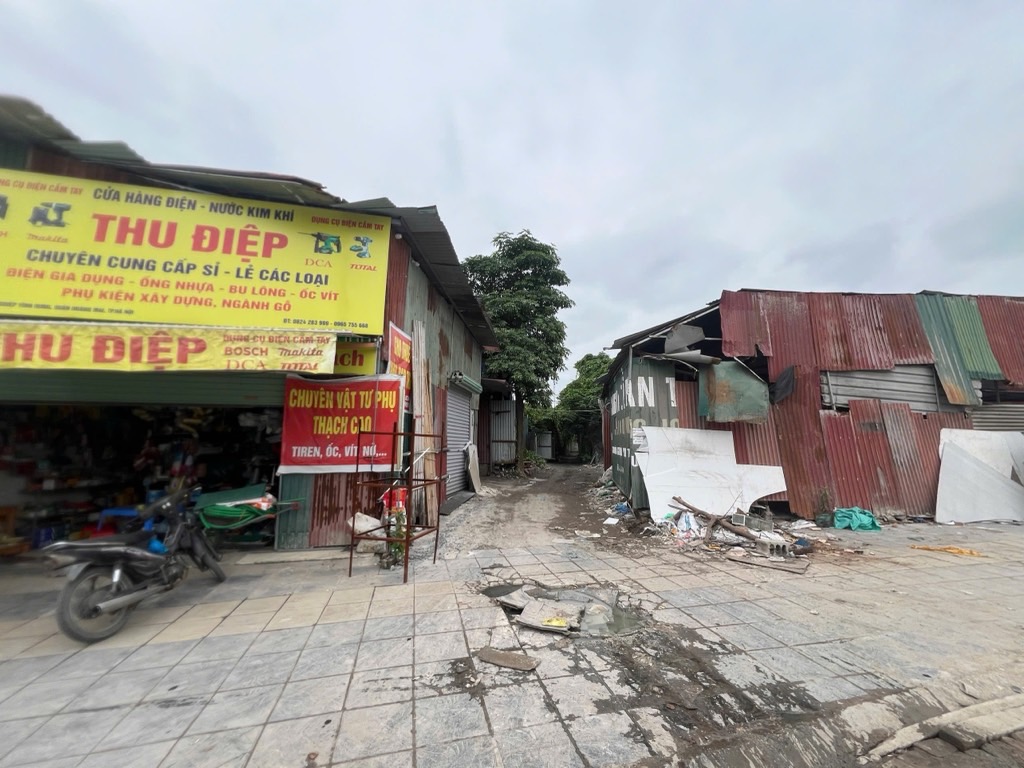 Bán nhà Vĩnh Hoàng - diện tích 42m2 2 tầng - Nhà mới 2 tầng về ở luôn - giá 2,38 tỷ