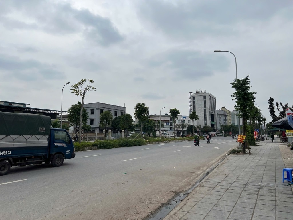 Bán nhà Vĩnh Hoàng - diện tích 42m2 2 tầng - Nhà mới 2 tầng về ở luôn - giá 2,38 tỷ