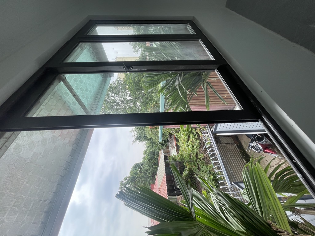 Bán nhà Vĩnh Hoàng - diện tích 42m2 2 tầng - Nhà mới 2 tầng về ở luôn - giá 2,38 tỷ