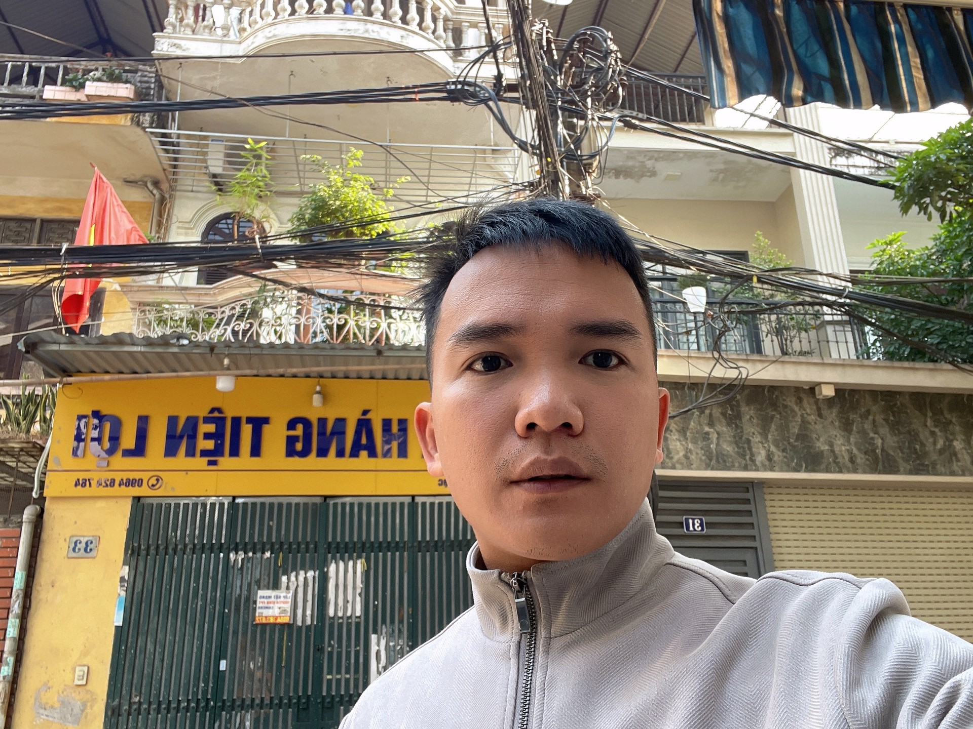 Bán nhà Yên Lạc - diện tích 83m2 4 tầng - Ô TÔ DỪNG ĐỖ NGÀY ĐÊM - giá 35 tỷ