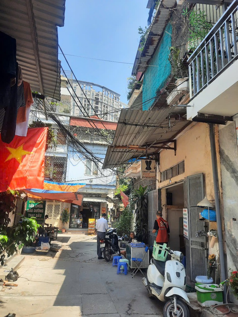 Bán nhà Lĩnh Nam - diện tích 57m2 3 tầng - Ô tô kinh doanh - giá 4,5 tỷ