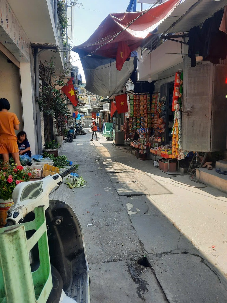 Bán nhà Lĩnh Nam - diện tích 57m2 3 tầng - Ô tô kinh doanh - giá 4,5 tỷ