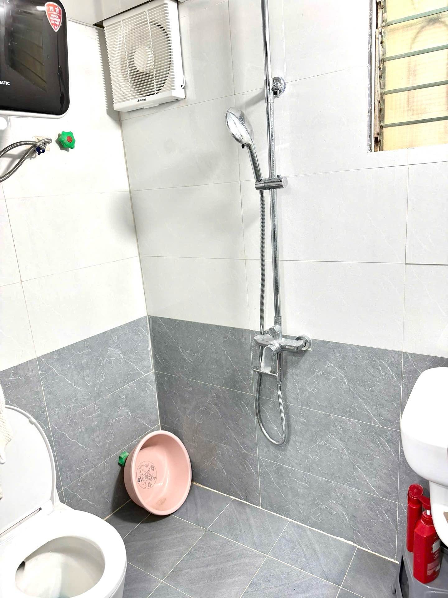 Bán nhà 8/3 - diện tích 75m2 1 tầng - SIÊU PHẨM PHỐ VIEW CÔNG VIÊN - giá 5,39 tỷ