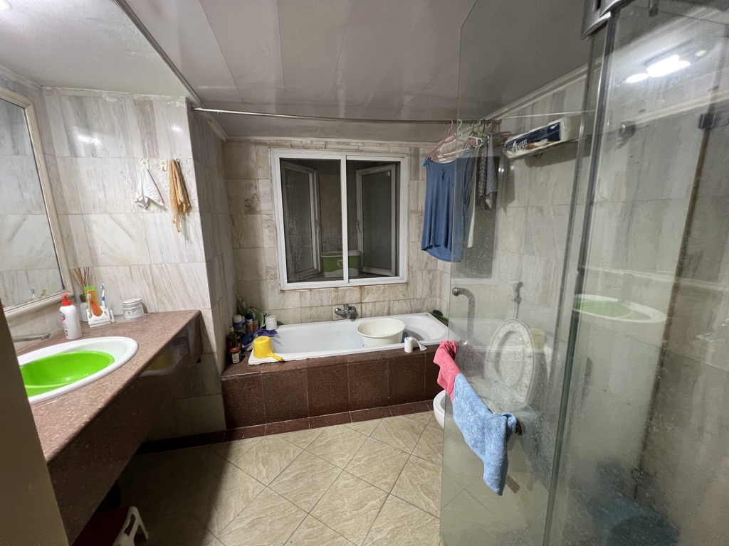 Bán nhà Xã Đàn - diện tích 124m2 5 tầng - ô tô đỗ cửa - giá 26 tỷ