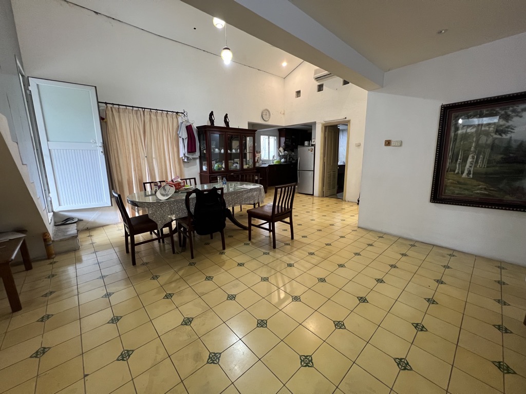 Bán nhà Xã Đàn - diện tích 124m2 5 tầng - ô tô đỗ cửa - giá 26 tỷ