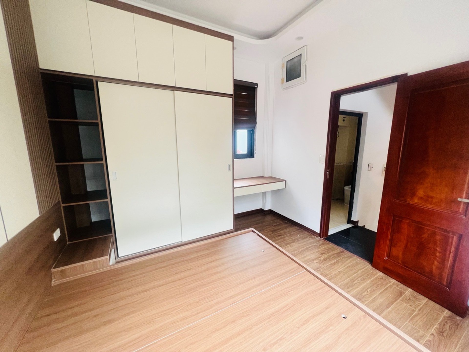 Bán nhà Kim Giang - diện tích 34m2 4 tầng - Lô góc thoáng sáng - giá 8,6 tỷ