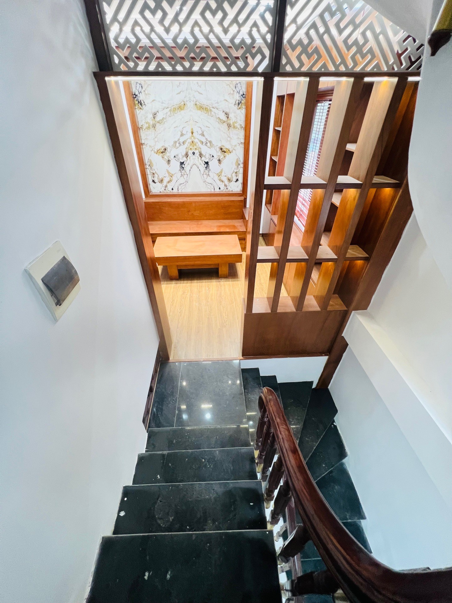 Bán nhà Kim Giang - diện tích 34m2 4 tầng - Lô góc thoáng sáng - giá 8,6 tỷ