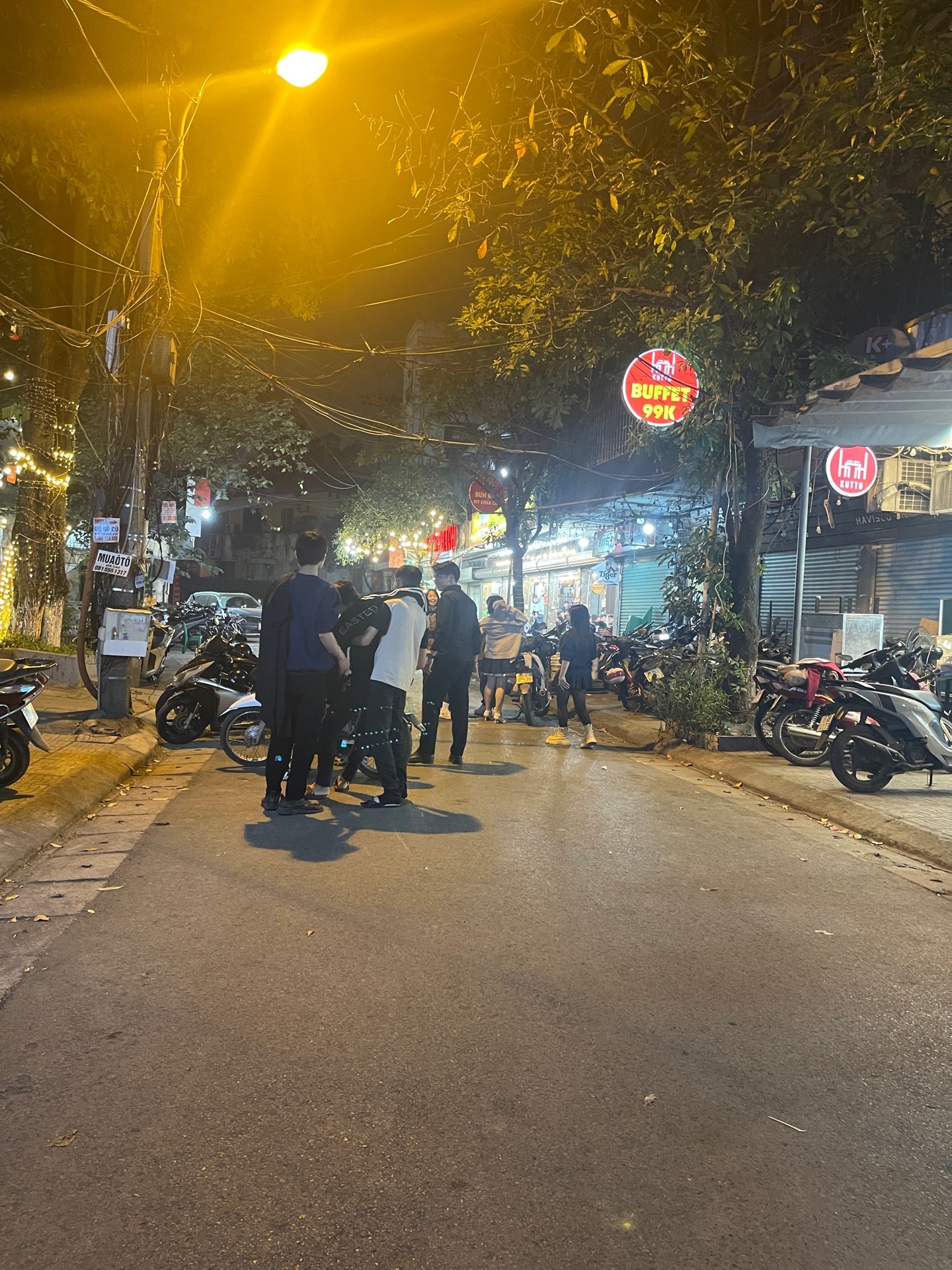 Bán nhà Tạ Quang Bửu - diện tích 240m2 2 tầng - Ô TÔ TRÁNH - giá 39 tỷ