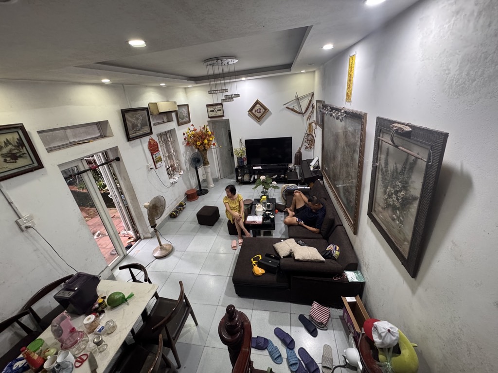 Bán nhà Đê Trần Khát Chân - diện tích 183m2 3 tầng - Nhà đẹp hiếm có - giá 25,8 tỷ