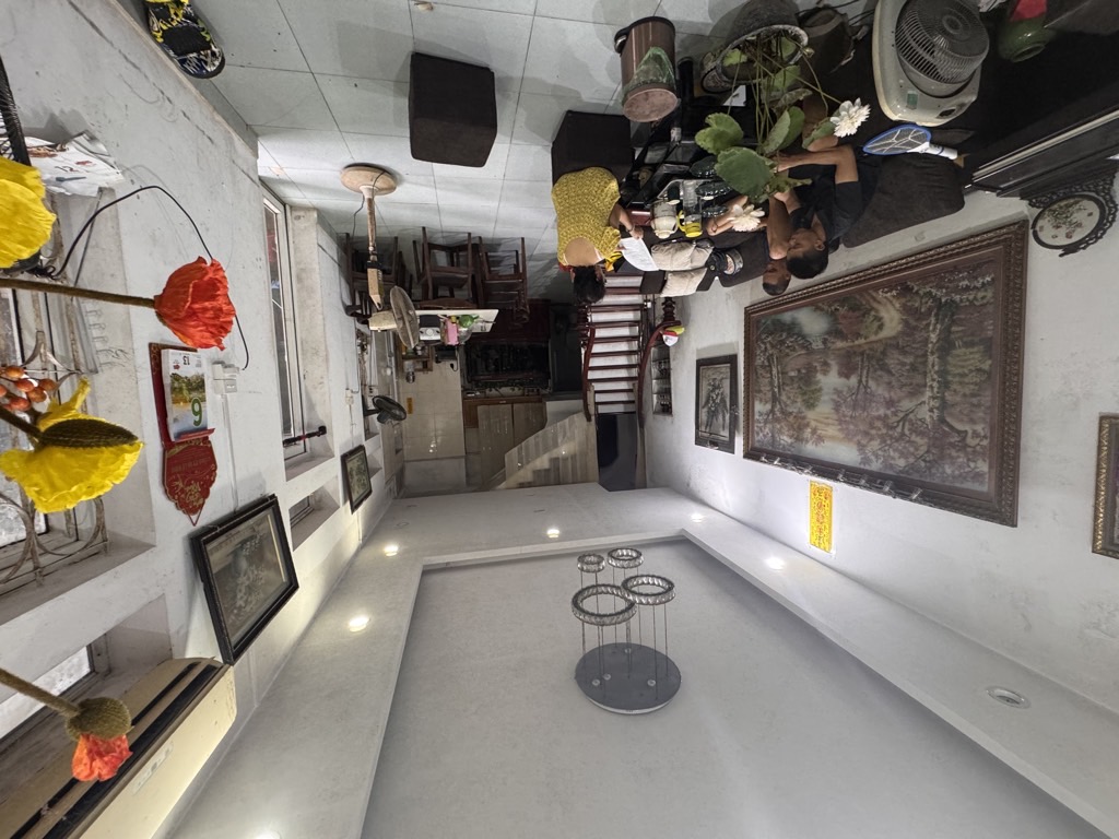 Bán nhà Đê Trần Khát Chân - diện tích 183m2 3 tầng - Nhà đẹp hiếm có - giá 25,8 tỷ