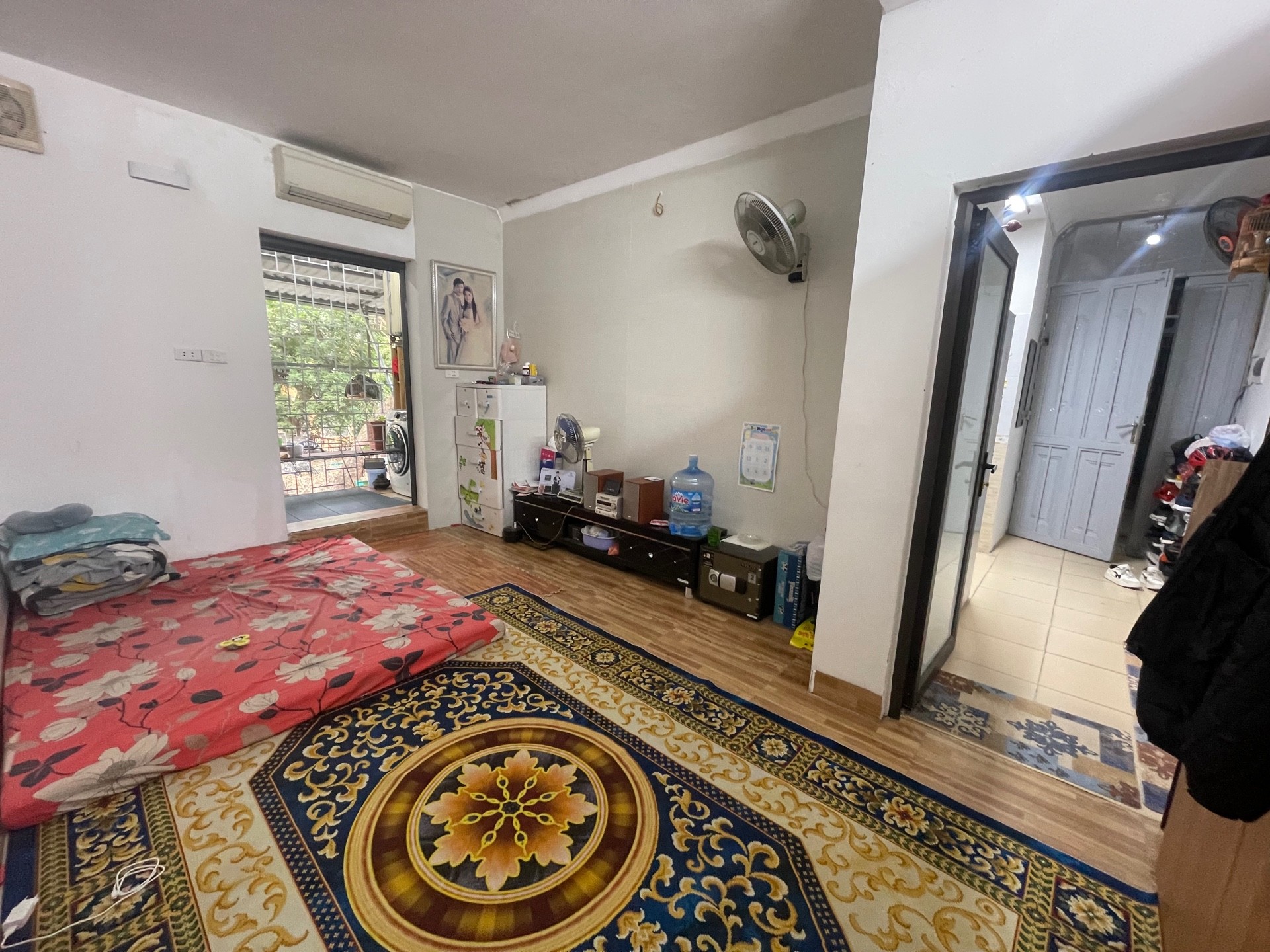 Bán nhà Nguyễn Công Trứ - diện tích 40m2 1 tầng - Ô tô con đỗ cửa - giá 4,5 tỷ