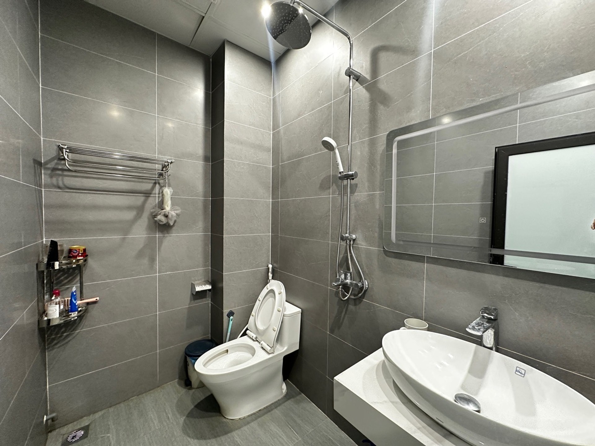 Bán nhà Định Công Hạ - diện tích 40m2 3 tầng - Ô TÔ ĐỖ CỬA - giá 3,4 tỷ