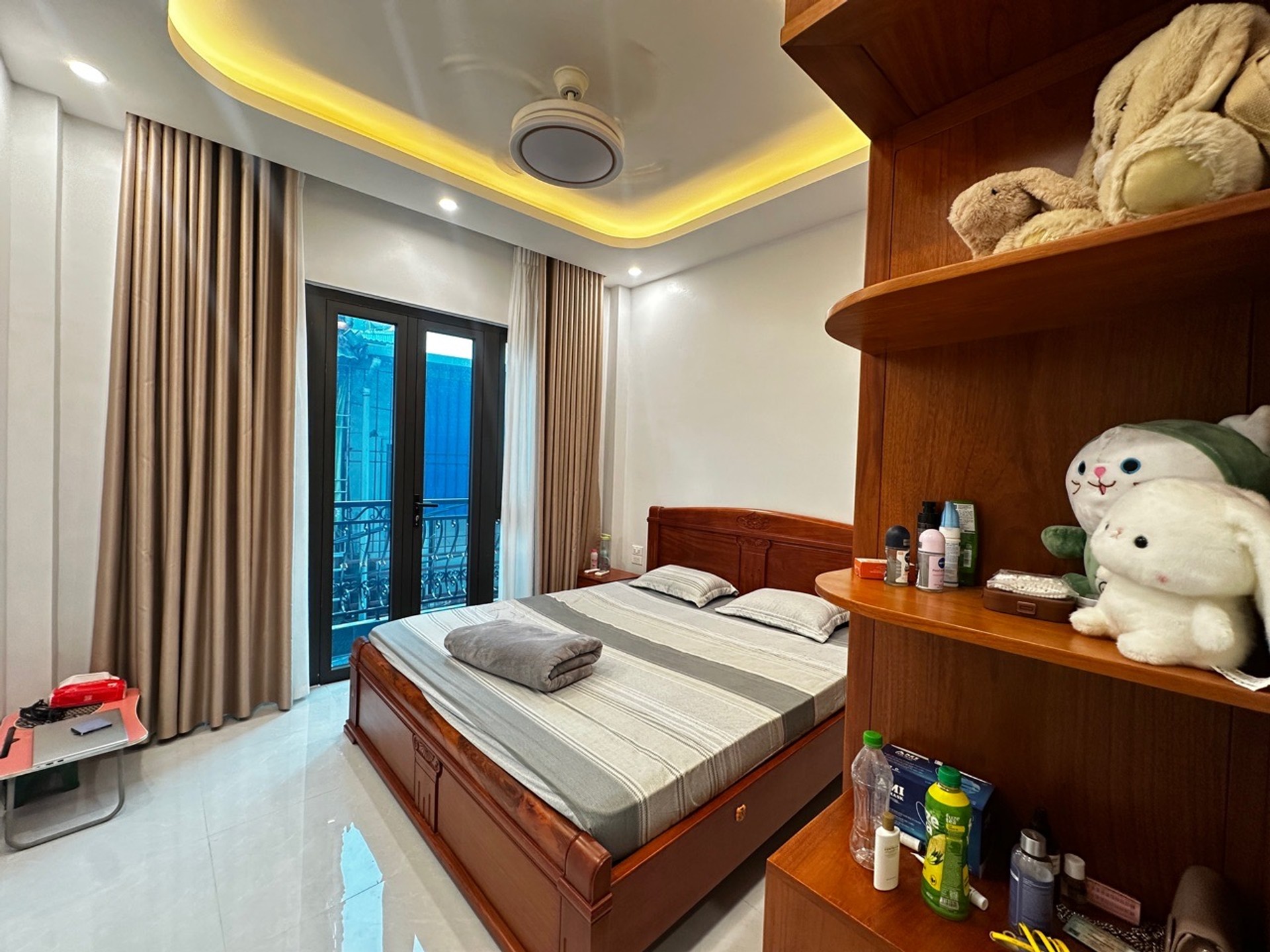 Bán nhà Định Công Hạ - diện tích 40m2 3 tầng - Ô TÔ ĐỖ CỬA - giá 3,4 tỷ