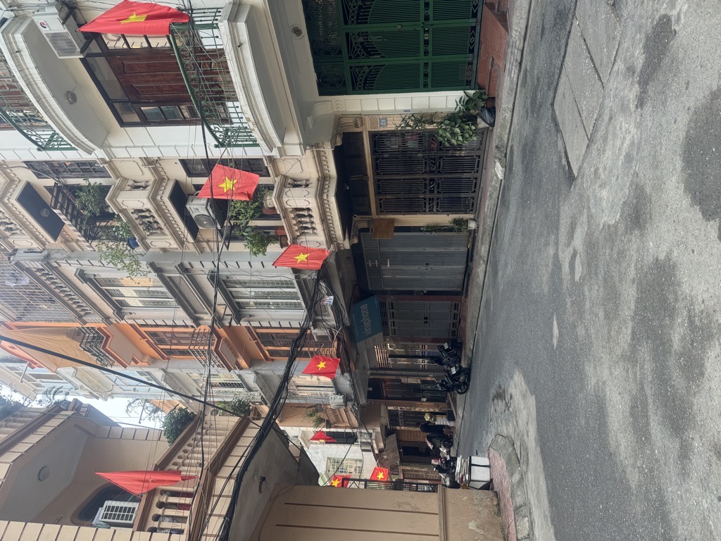 Bán nhà Hồng Hà - diện tích 63m2 1 tầng - Ô TÔ TRÁNH - giá 25 tỷ